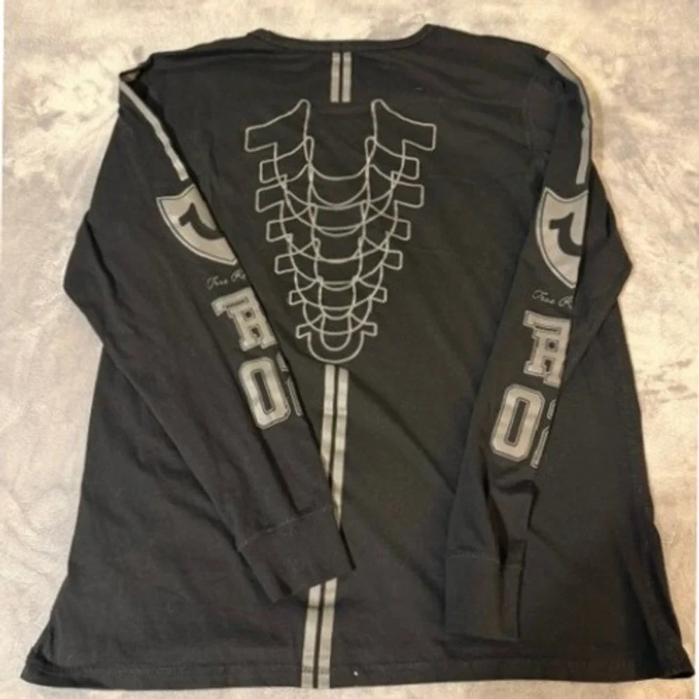 True Religion‎ Mens XXXL Black Long Sleeve Graphic T-Shirt Spine Print Cotton